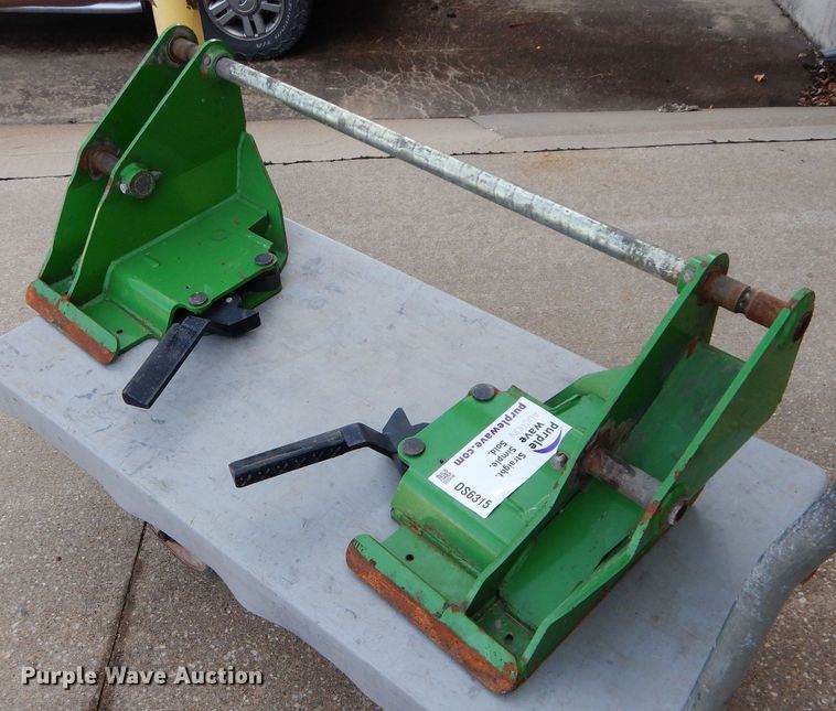 image for item DS6315 John Deere  tractor loader to skid steer adapter
