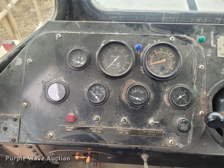 image for item EB9750 Tyler Titan 4300  applicator