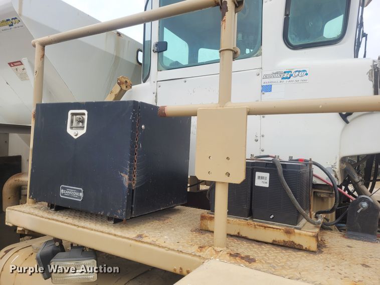 image for item EB9750 Tyler Titan 4300  applicator