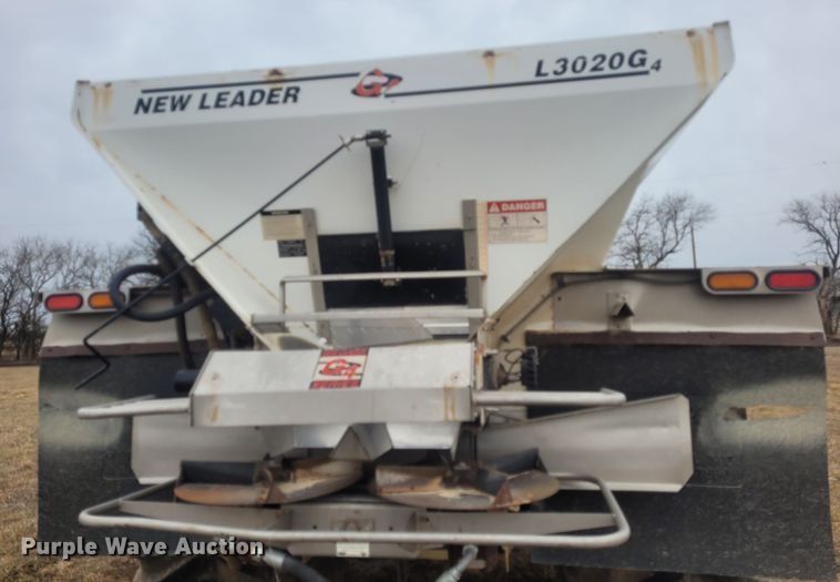 image for item EB9750 Tyler Titan 4300  applicator