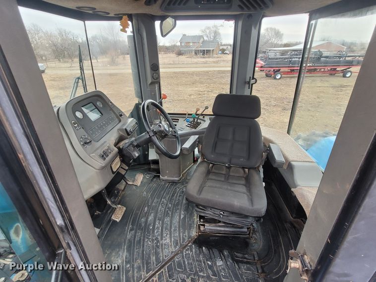 image for item EB9751 1994 Ford 9680  4WD tractor