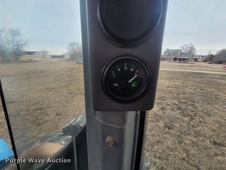 image for item EB9751 1994 Ford 9680  4WD tractor