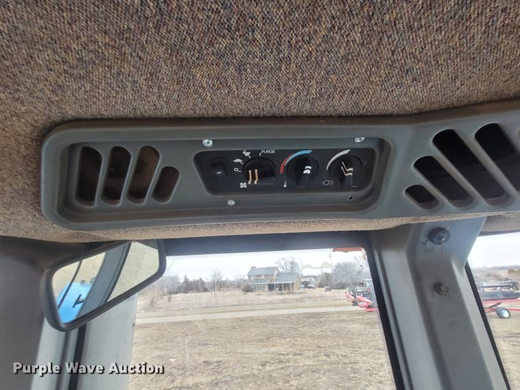 image for item EB9751 1994 Ford 9680  4WD tractor