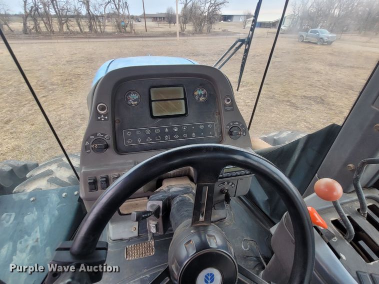 image for item EB9751 1994 Ford 9680  4WD tractor