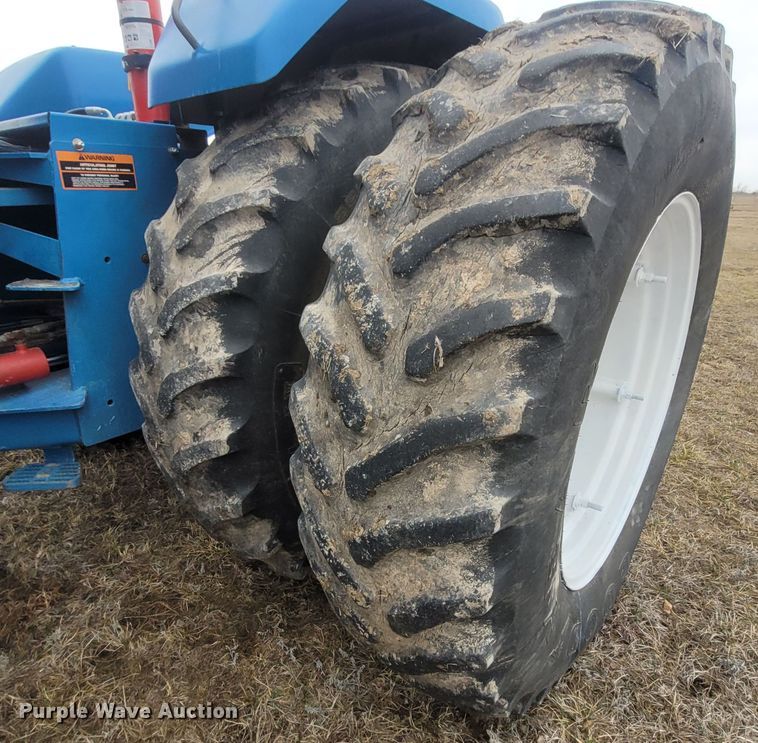 image for item EB9751 1994 Ford 9680  4WD tractor