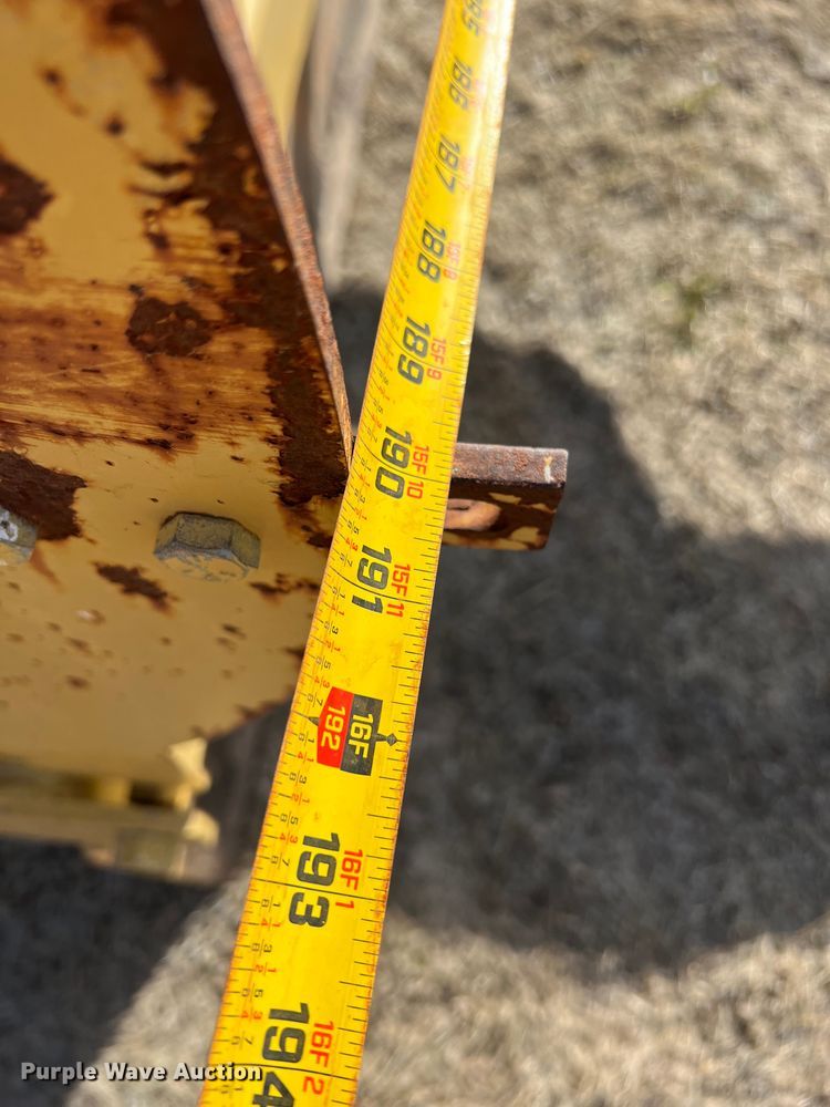 image for item ID9391 Globestar HD16  grader