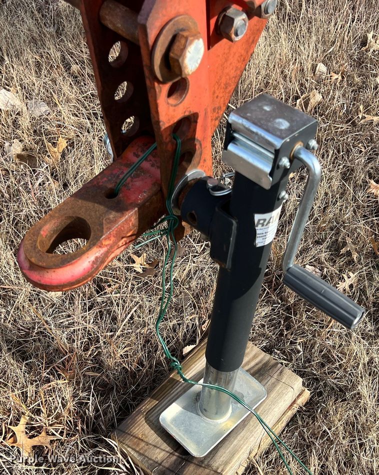 image for item ID9397 Case IH 5700  NH3 applicator