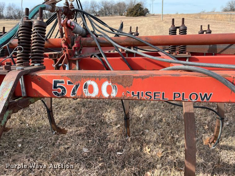 image for item ID9397 Case IH 5700  NH3 applicator