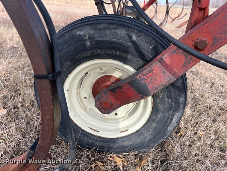 image for item ID9397 Case IH 5700  NH3 applicator