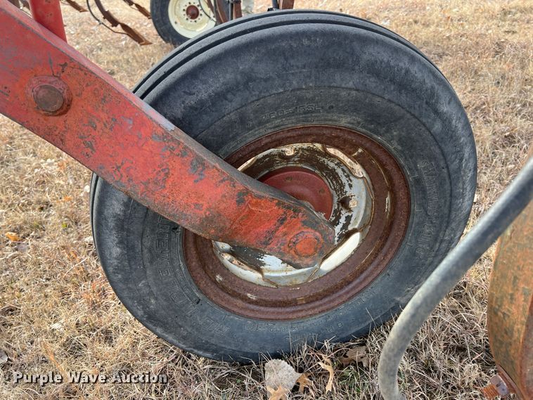 image for item ID9397 Case IH 5700  NH3 applicator