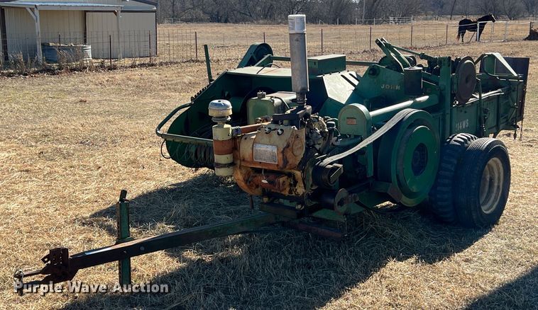 image for item ID9422 John Deere 214WS  small square baler