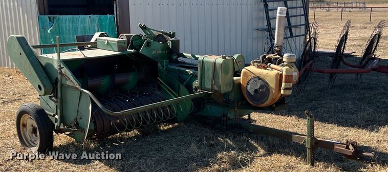 image for item ID9422 John Deere 214WS  small square baler