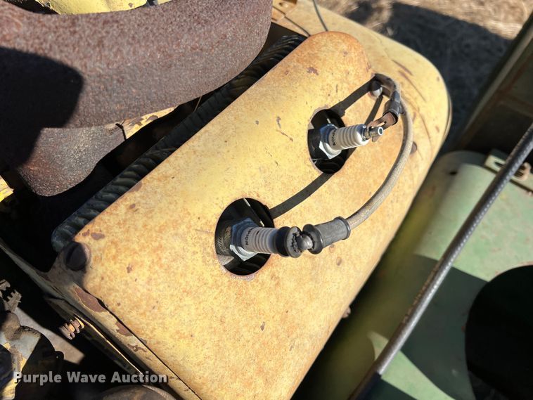 image for item ID9422 John Deere 214WS  small square baler