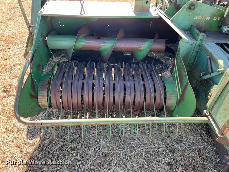 image for item ID9422 John Deere 214WS  small square baler