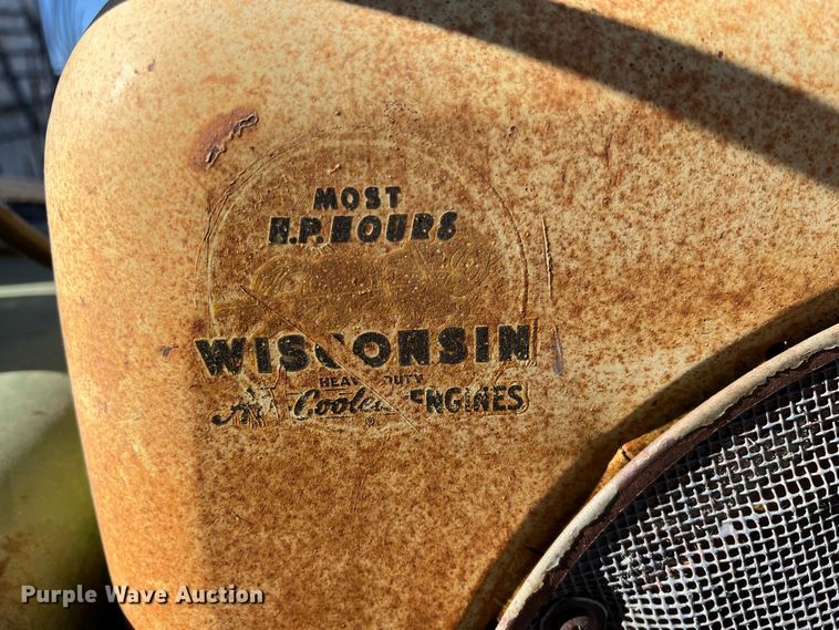 image for item ID9422 John Deere 214WS  small square baler