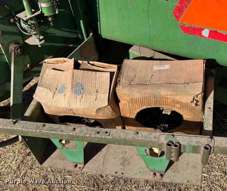 image for item ID9422 John Deere 214WS  small square baler