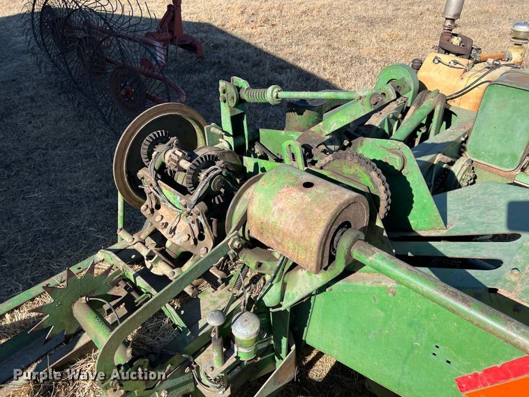 image for item ID9422 John Deere 214WS  small square baler