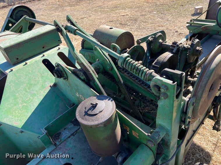 image for item ID9422 John Deere 214WS  small square baler