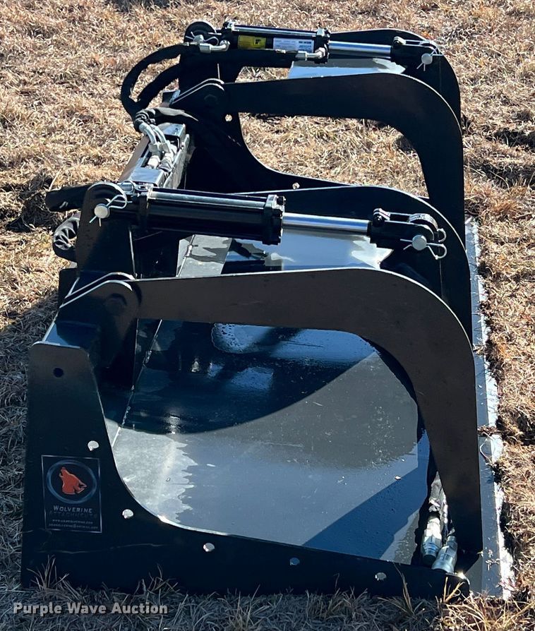 image for item ID9431 Skid steer grapple bucket