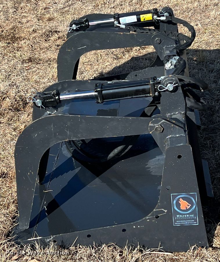 image for item ID9431 Skid steer grapple bucket