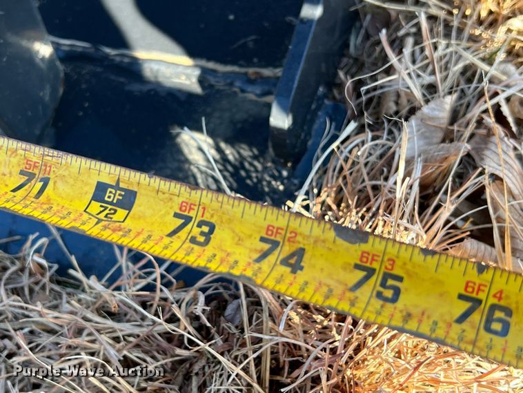 image for item ID9431 Skid steer grapple bucket