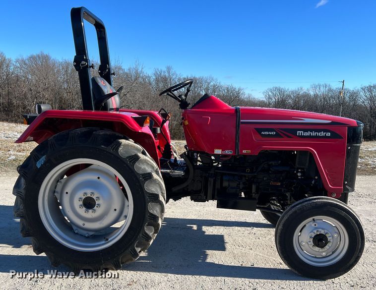 image for item JU9651 Mahindra 4540  tractor