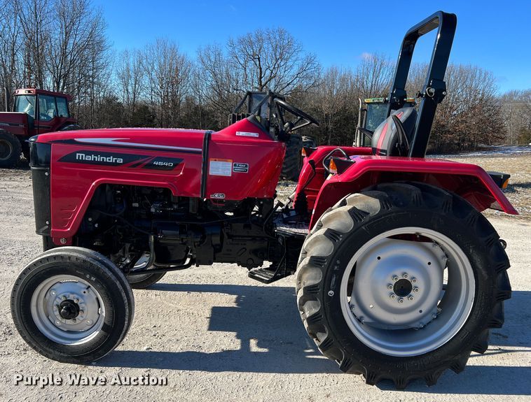 image for item JU9651 Mahindra 4540  tractor