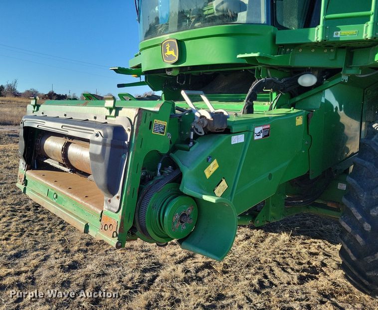 image for item LG9463 2009 John Deere 9770 STS  combine