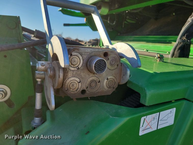 image for item LG9463 2009 John Deere 9770 STS  combine