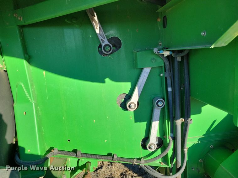 image for item LG9463 2009 John Deere 9770 STS  combine