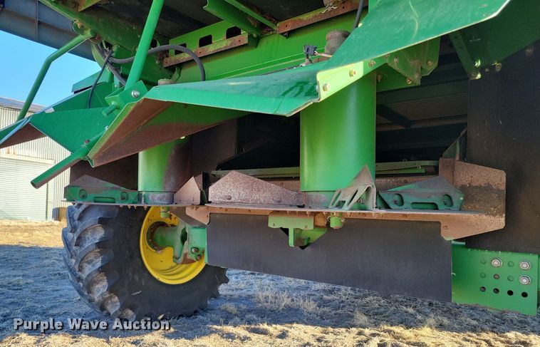 image for item LG9463 2009 John Deere 9770 STS  combine