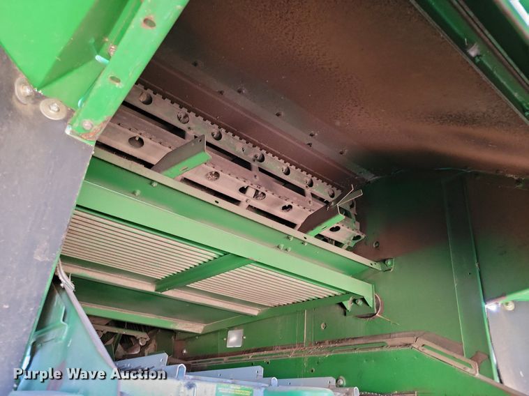 image for item LG9463 2009 John Deere 9770 STS  combine