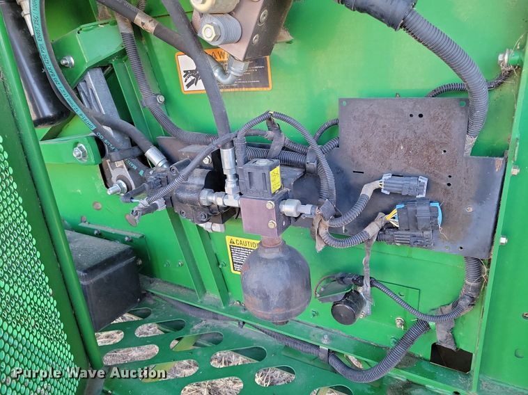 image for item LG9463 2009 John Deere 9770 STS  combine