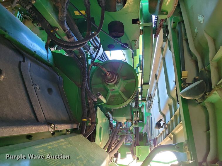 image for item LG9463 2009 John Deere 9770 STS  combine