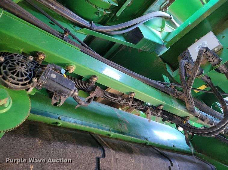 image for item LG9463 2009 John Deere 9770 STS  combine