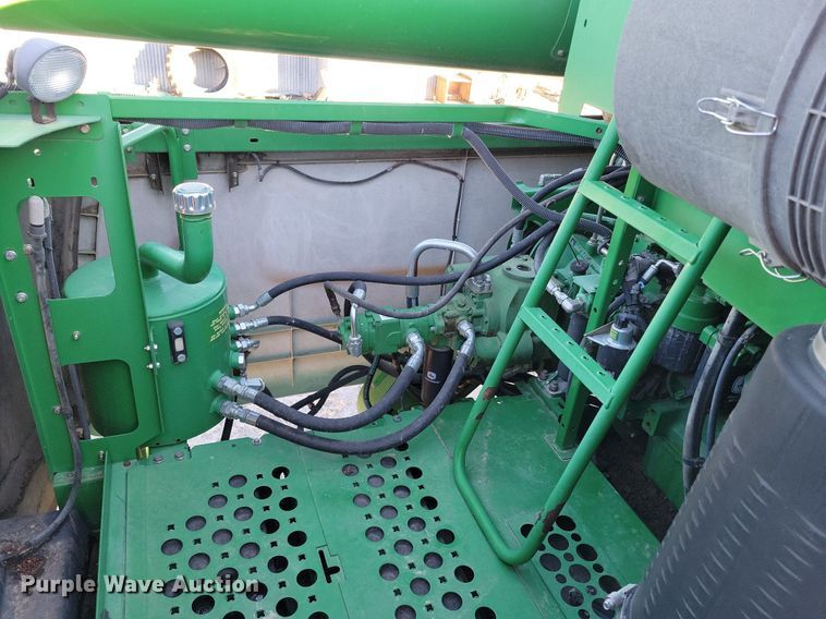 image for item LG9463 2009 John Deere 9770 STS  combine