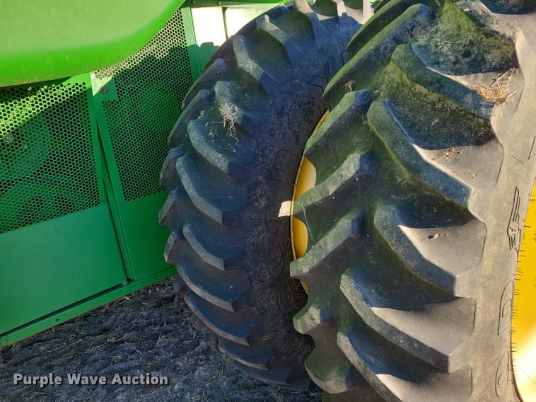 image for item LG9463 2009 John Deere 9770 STS  combine