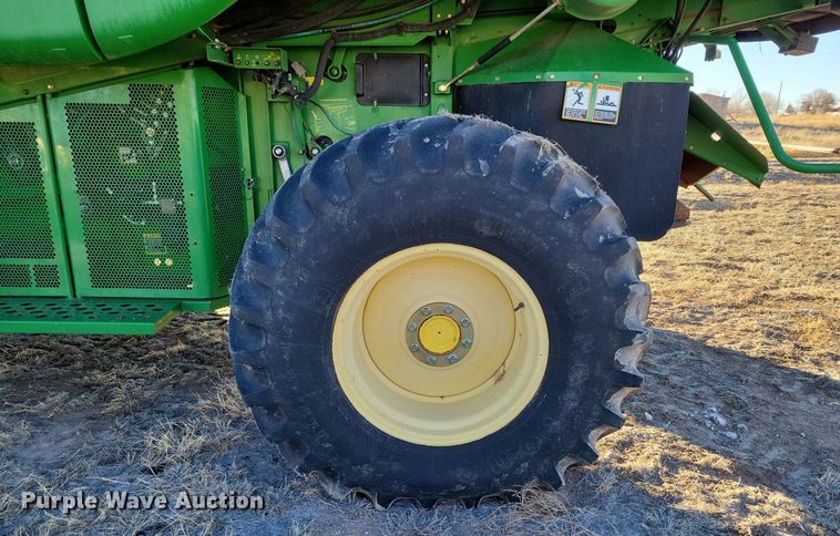 image for item LG9463 2009 John Deere 9770 STS  combine