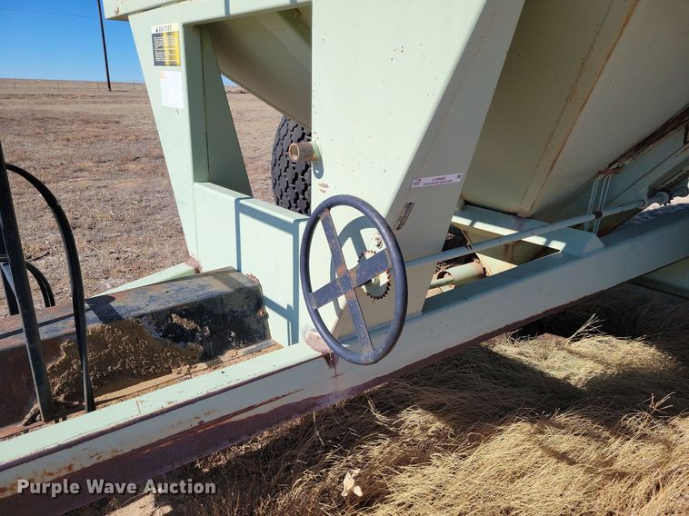 image for item LG9465 Orthman 608-000  grain cart