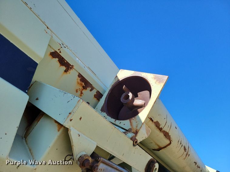 image for item LG9465 Orthman 608-000  grain cart