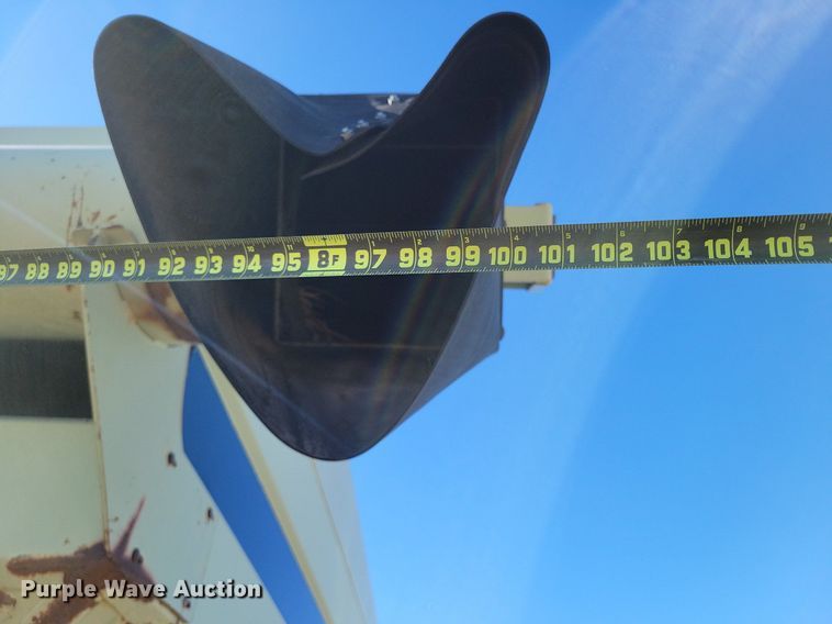 image for item LG9465 Orthman 608-000  grain cart