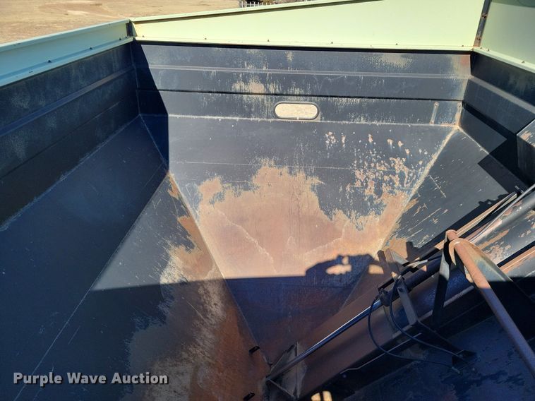 image for item LG9465 Orthman 608-000  grain cart