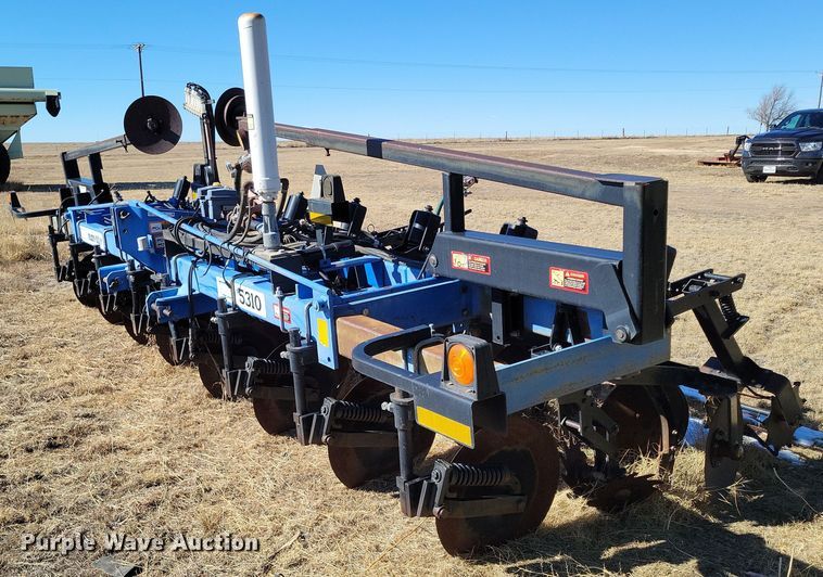 image for item LG9466 DMI 5310  strip-till