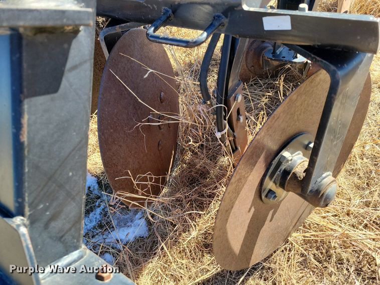 image for item LG9466 DMI 5310  strip-till