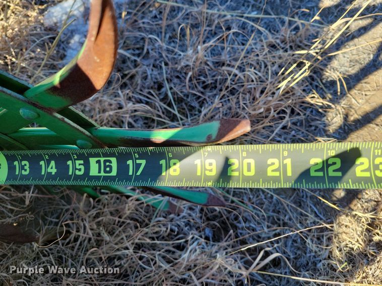 image for item LG9471 John Deere 400  rototiller