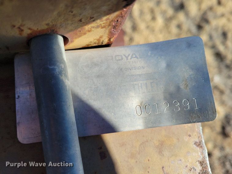 image for item LG9472 Royal  field cultivator