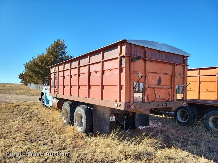 image for item LG9478 1963 Chevrolet  grain truck