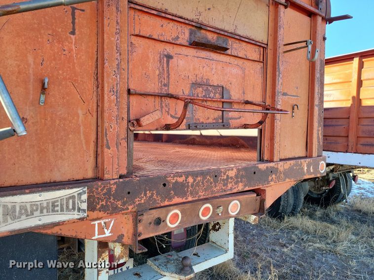 image for item LG9479 1973 Chevrolet C60  grain truck