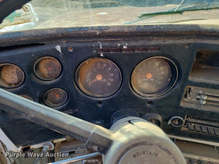 image for item LG9479 1973 Chevrolet C60  grain truck