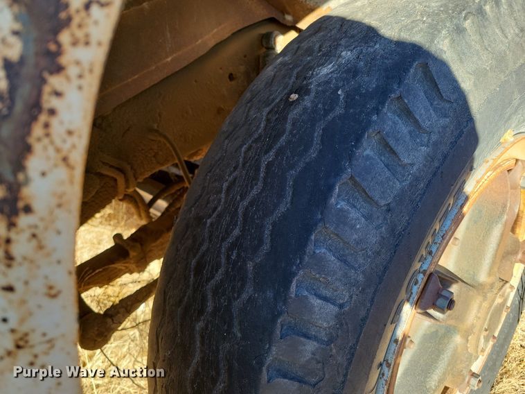 image for item LG9479 1973 Chevrolet C60  grain truck